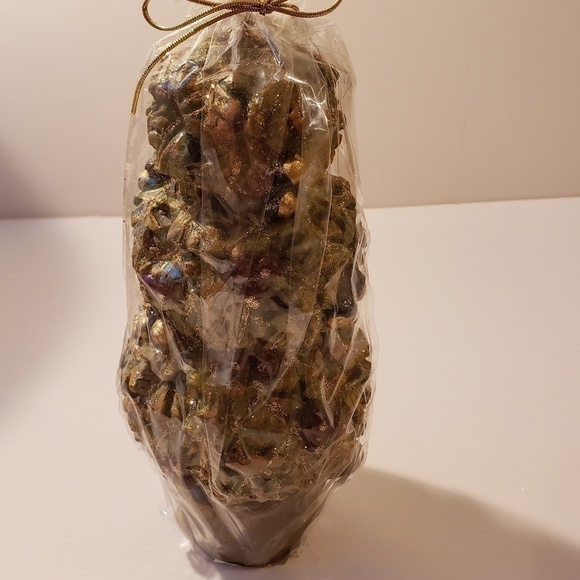 NWT - 10" Wax Burning Candle Three Tier Topiary with Clay Pot Bottom - Picture 3 of 8